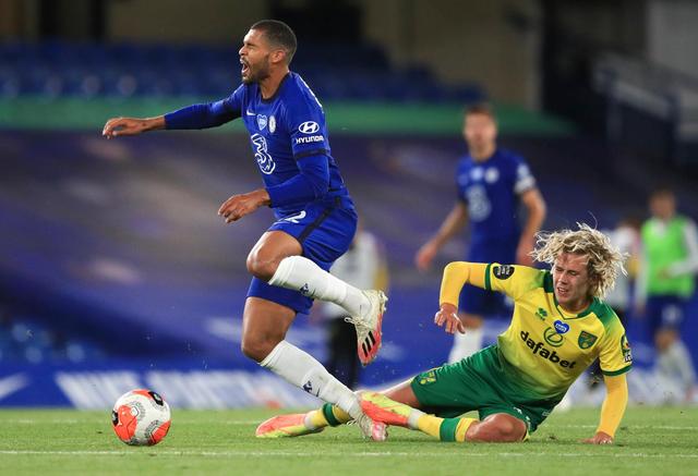 在球隊合作 在球隊合作